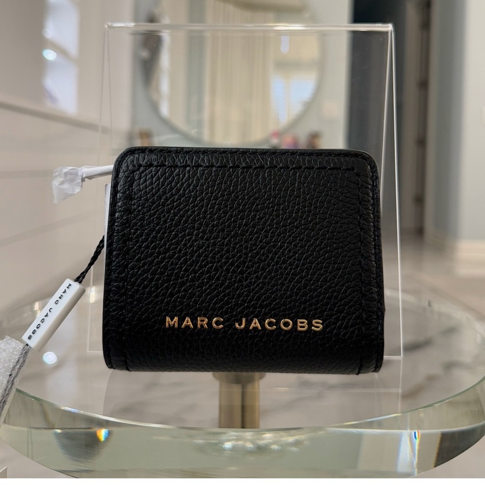 Marc Jacobs Black Leather Wallet